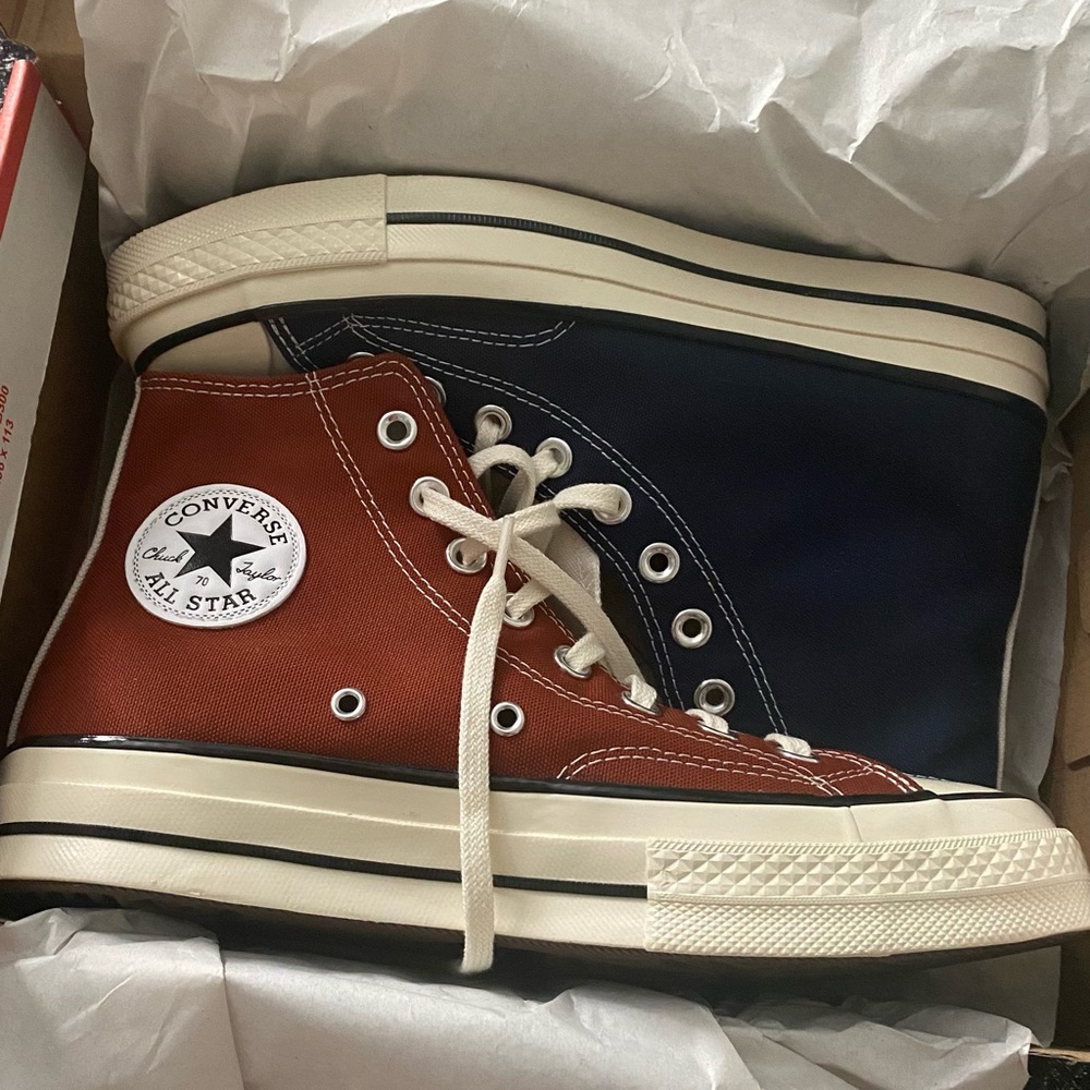 BRAND NEW CONVERSE!!! - Picture 1 of 4